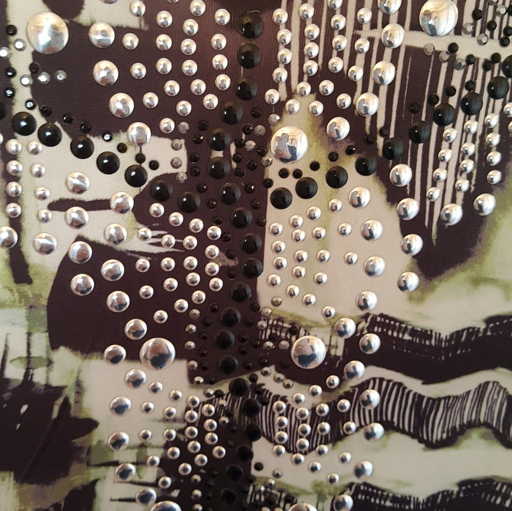 Tunic - Picture 2 of 6